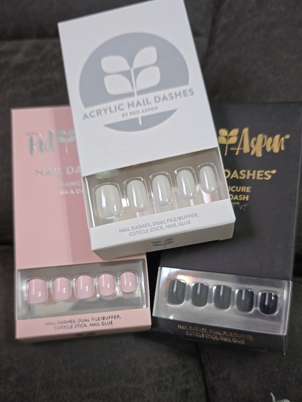 Red Aspen Acrylic Nail Dashes Press-On Nails - White, Pink, Black